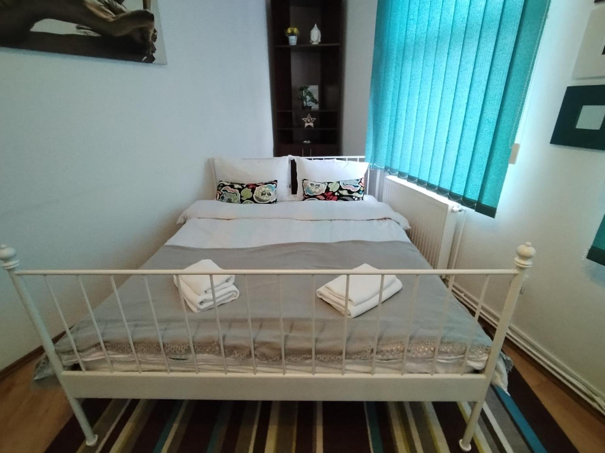M&A Ana Central Studio Apartment Брашов Екстериор снимка